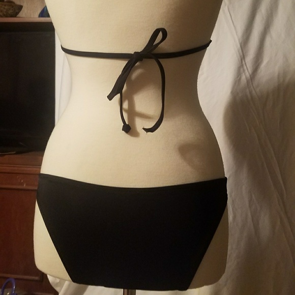 Victoria Secret Bikini - Picture 3 of 3